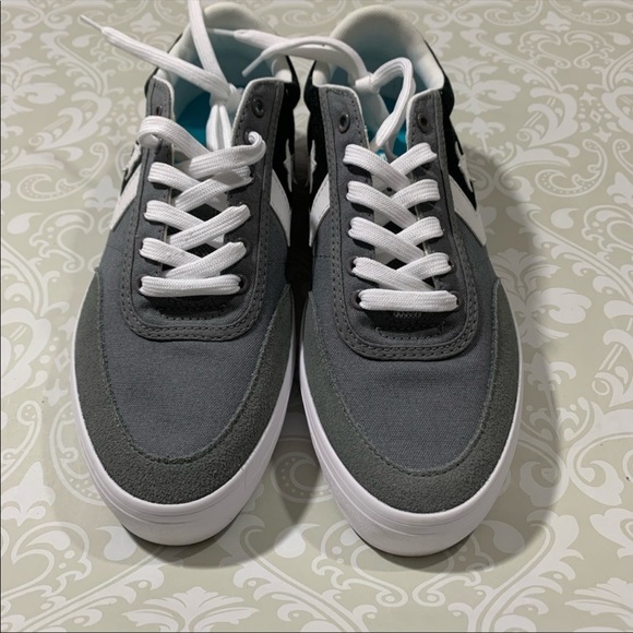 Converse Rival Ox sneakers men’s 9 NWOT - Picture 7 of 7